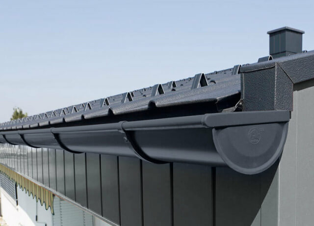 Neu im Sortiment: Dachentwässerung aus Aluminium