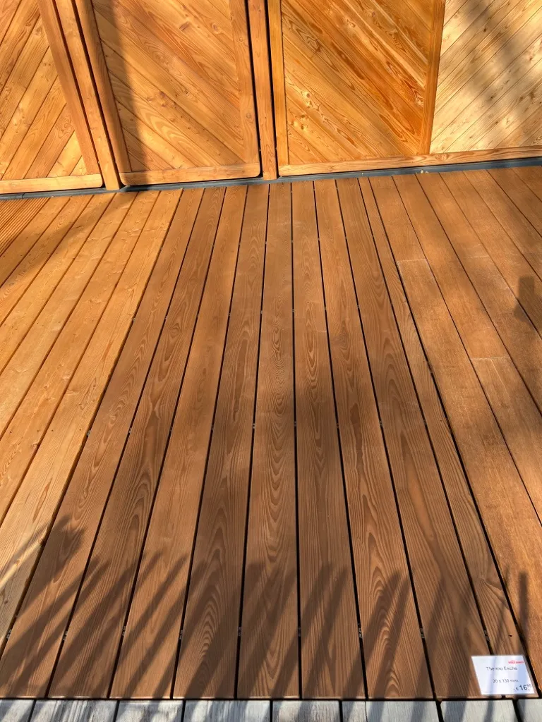 \\app1\B2B-Shop\Produktinformationen\Holz im Garten\Terrassendielen\Thermo Esche.JPG